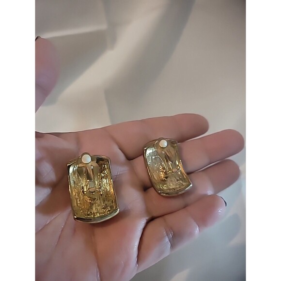 Vintage Womens Clip On Earrings Red Gold Tone Crystal Jewelry Costume - Picture 14 of 16